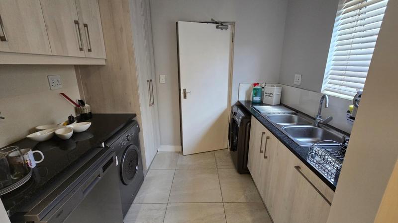 4 Bedroom Property for Sale in Somerset West Western Cape